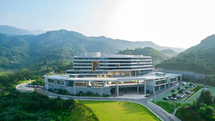 立體疊加的庭園:廈門市思明區(qū)青少年實踐基地 / 筑境設計